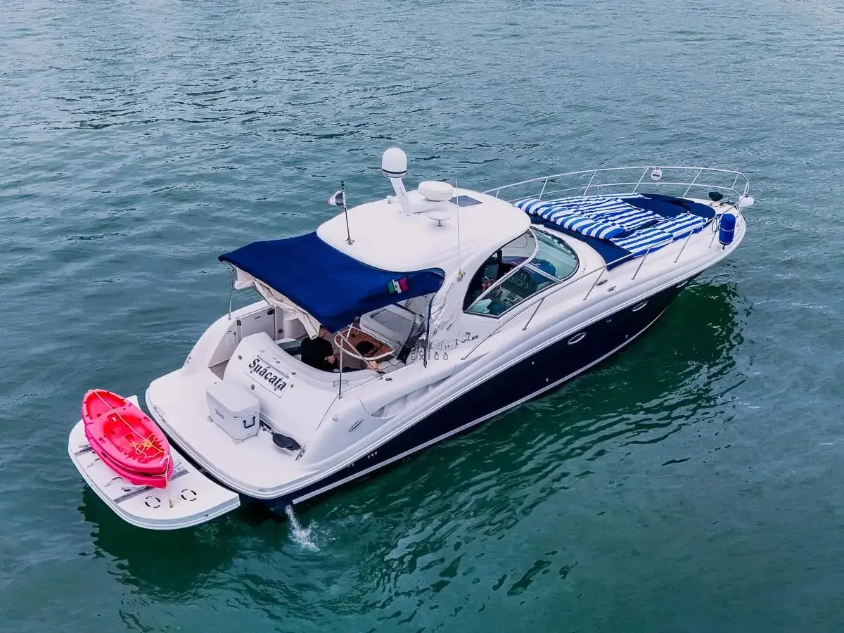 The Return Slow cruise back along the jungle coastline with the sound system still on. You'll already be planning your next day on the water.