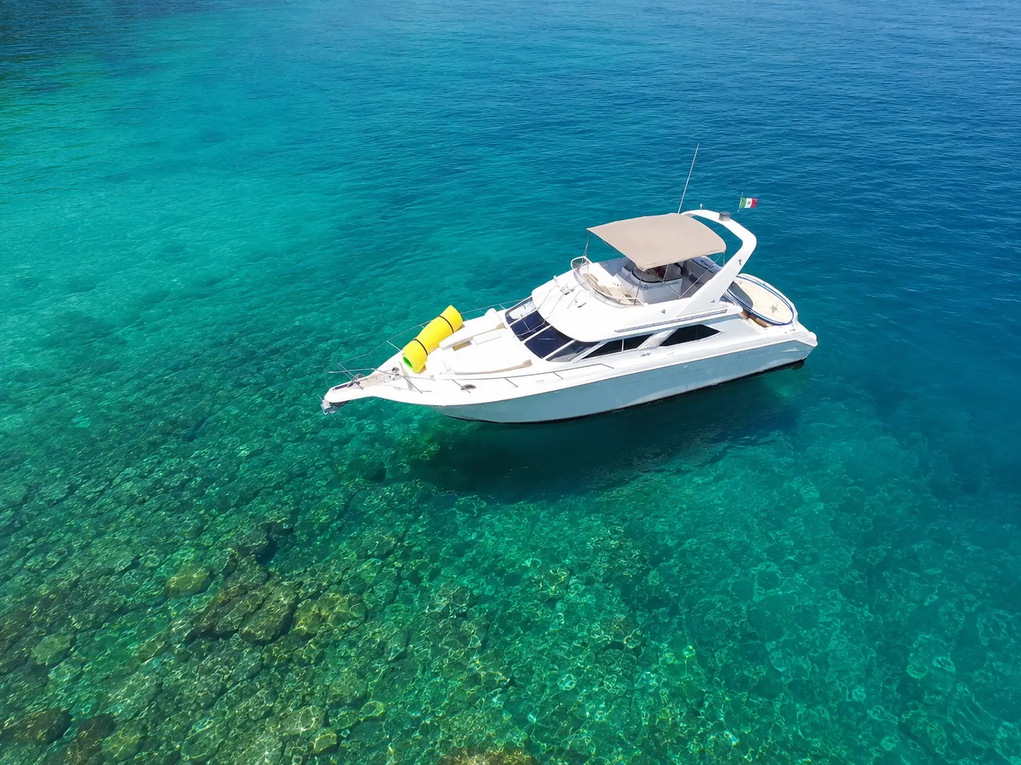 The Return Slow cruise back along the jungle coastline with the sound system still on. You'll already be planning your next day on the water.