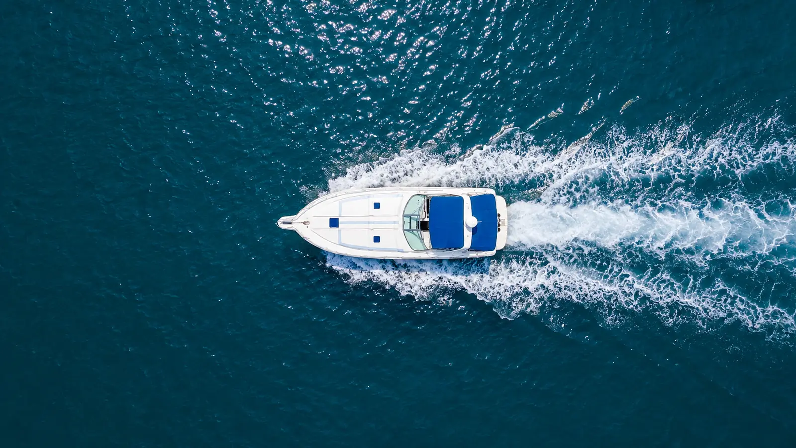 The Return Slow cruise back along the jungle coastline with the sound system still on. You'll already be planning your next day on the water.